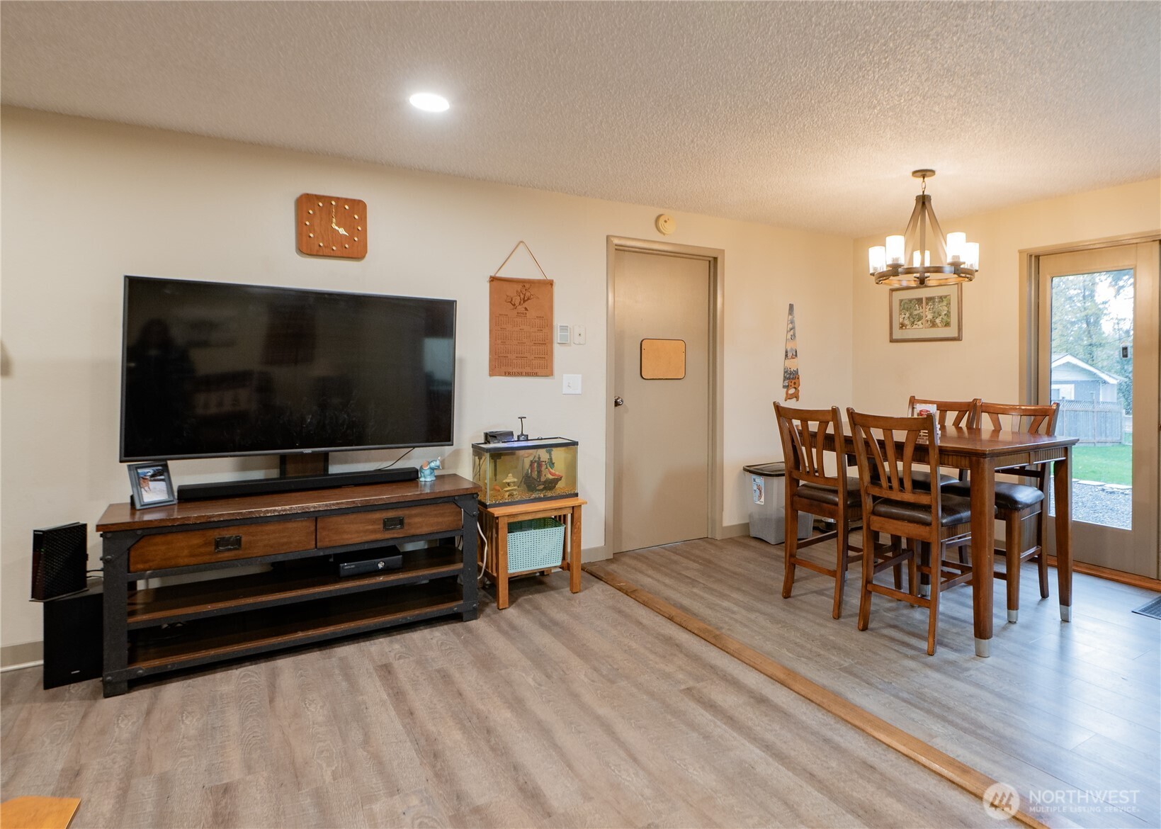 2529 East Hemmi Road Bellingham, WA 98226 - Photo 6 of 19 Gallery Image 6