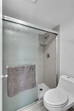$549,000 | 3731 North Country Club Drive, Unit 1427, Aventura, FL 33180