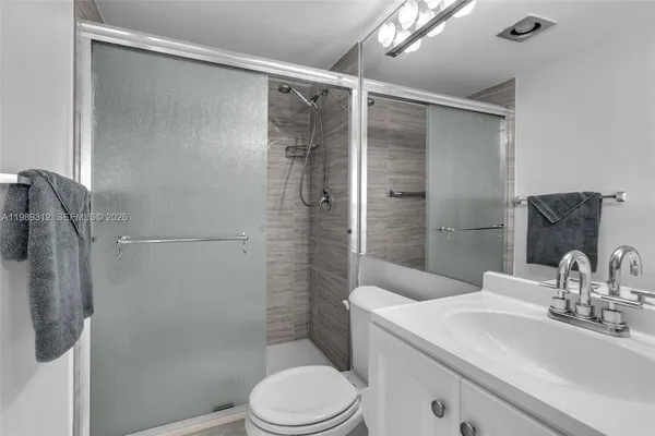 $549,000 | 3731 North Country Club Drive, Unit 1427, Aventura, FL 33180