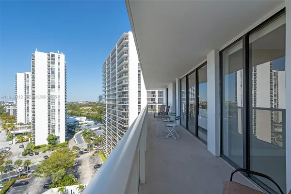 $549,000 | 3731 North Country Club Drive, Unit 1427, Aventura, FL 33180
