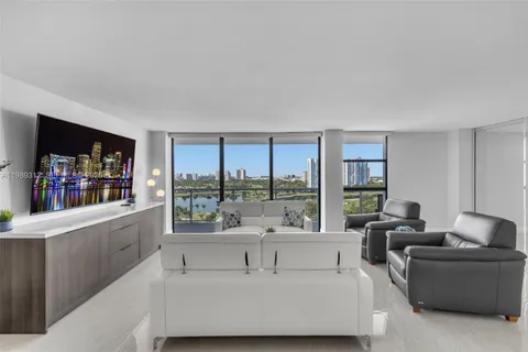 $549,000 | 3731 North Country Club Drive, Unit 1427, Aventura, FL 33180