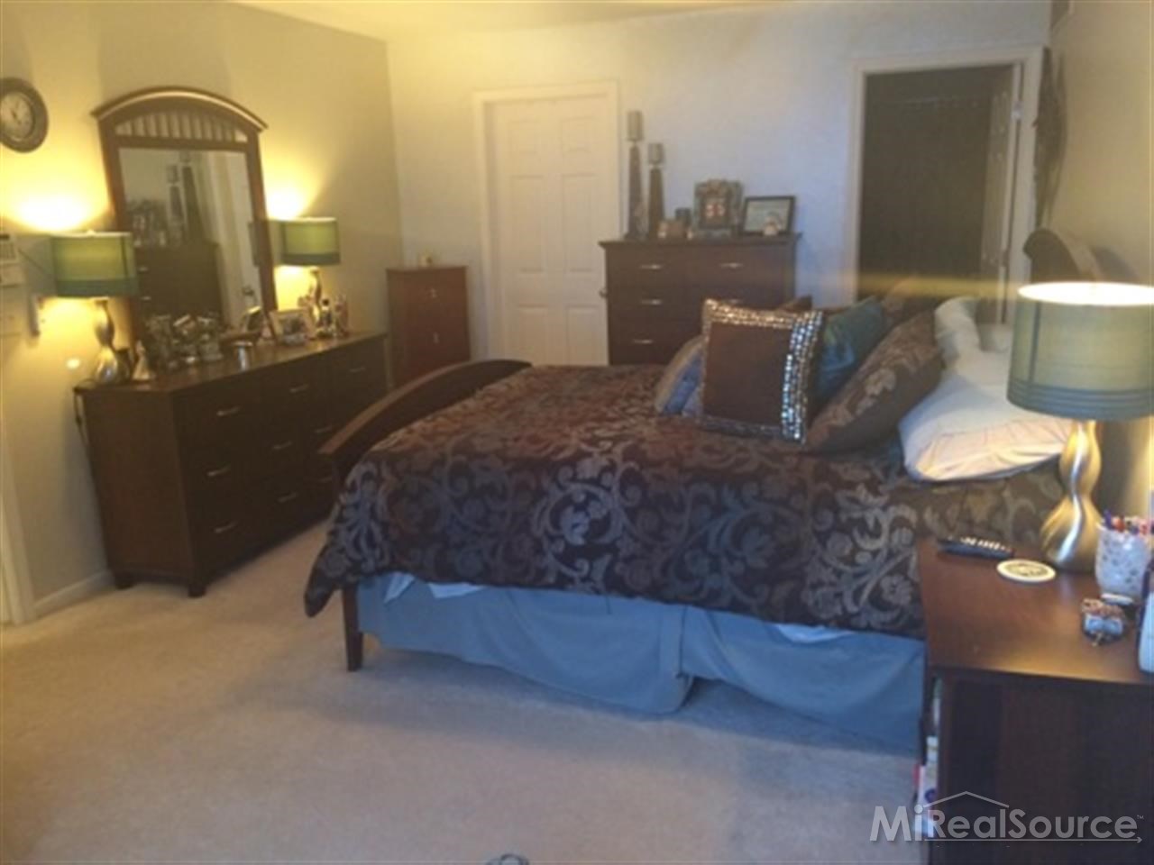 45748 Rathmore Drive Macomb, MI 48044 - Photo 10 of 17 31180084-10.JPG