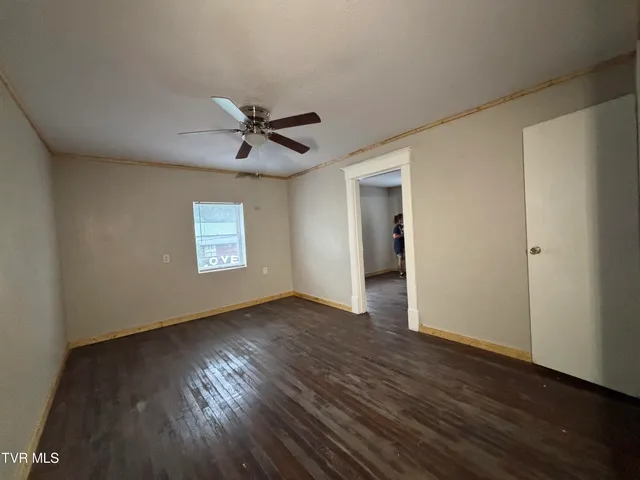 $550 | 106 High Avenue Northeast, Coeburn, VA 24230