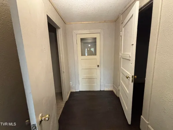 $550 | 106 High Avenue Northeast, Coeburn, VA 24230