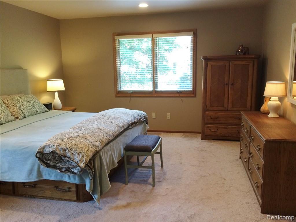 553 Sunlight Drive Rochester Hills, MI 48309 - Photo 15 of 28