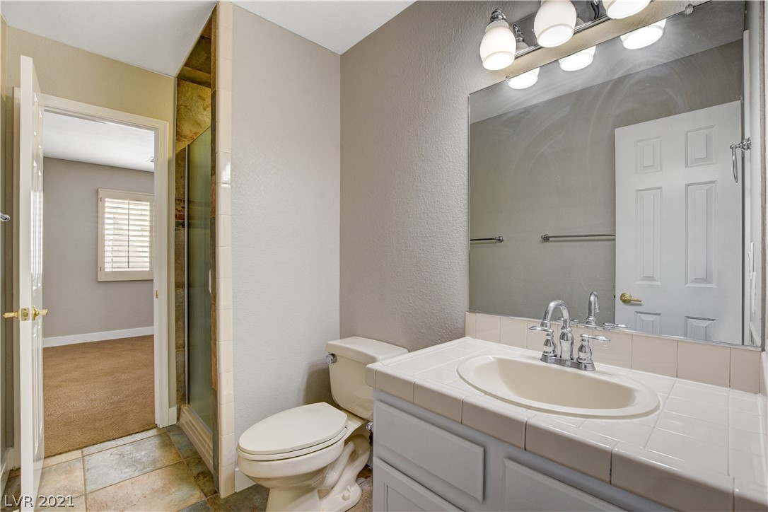 8 Rampart Court Henderson, NV 89074 - Photo 12 of 39