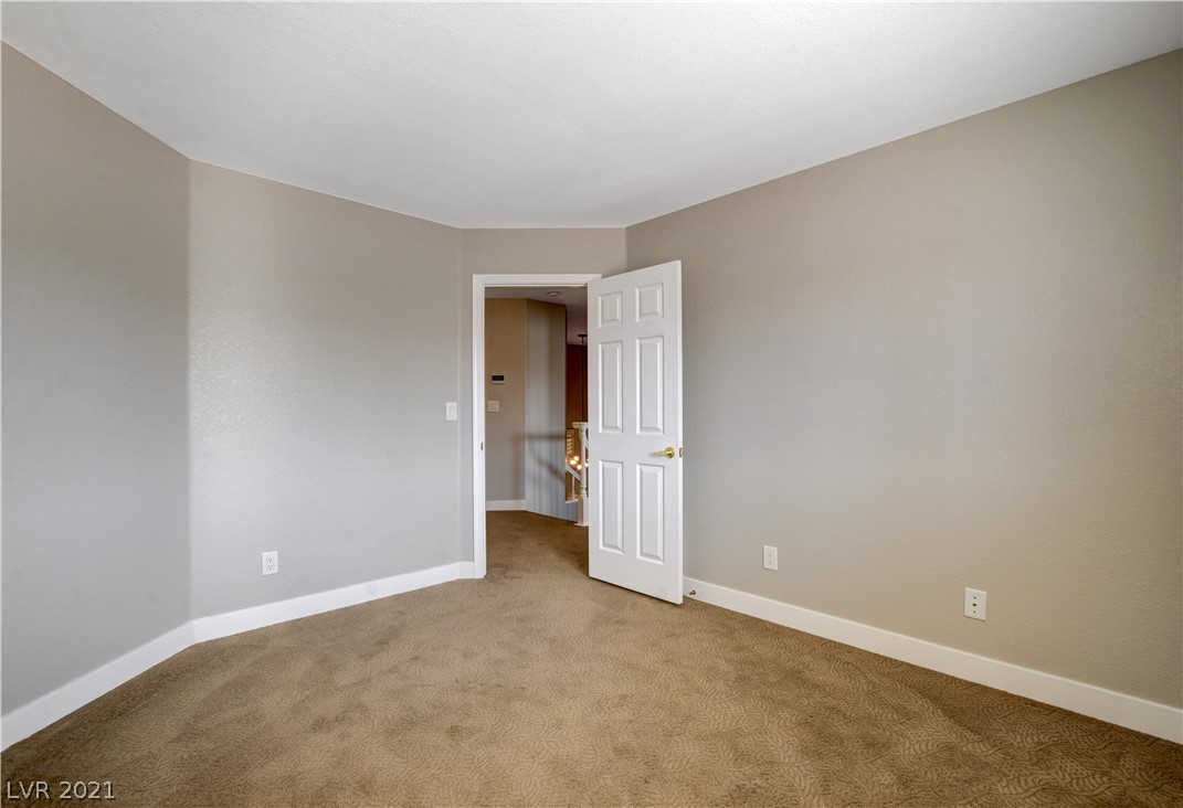 8 Rampart Court Henderson, NV 89074 - Photo 19 of 39