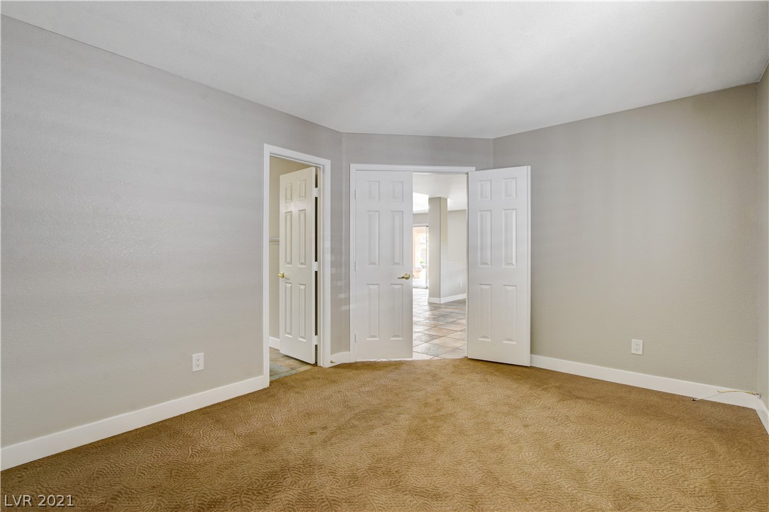 8 Rampart Court Henderson, NV 89074 - Photo 10 of 39