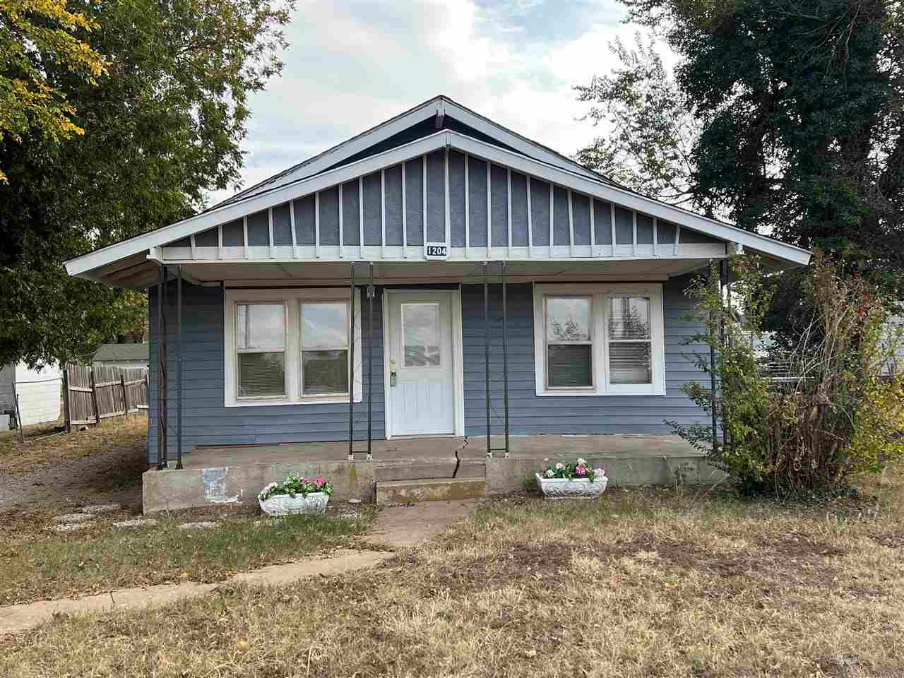 1204 Ivanhoe Street Perry, OK 73077 - Photo 13 of 15 Gallery Image 13