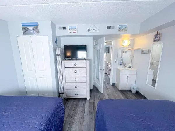 $299,500 | 9101 Atlantic Avenue, Unit 306, Wildwood Crest, NJ 08260