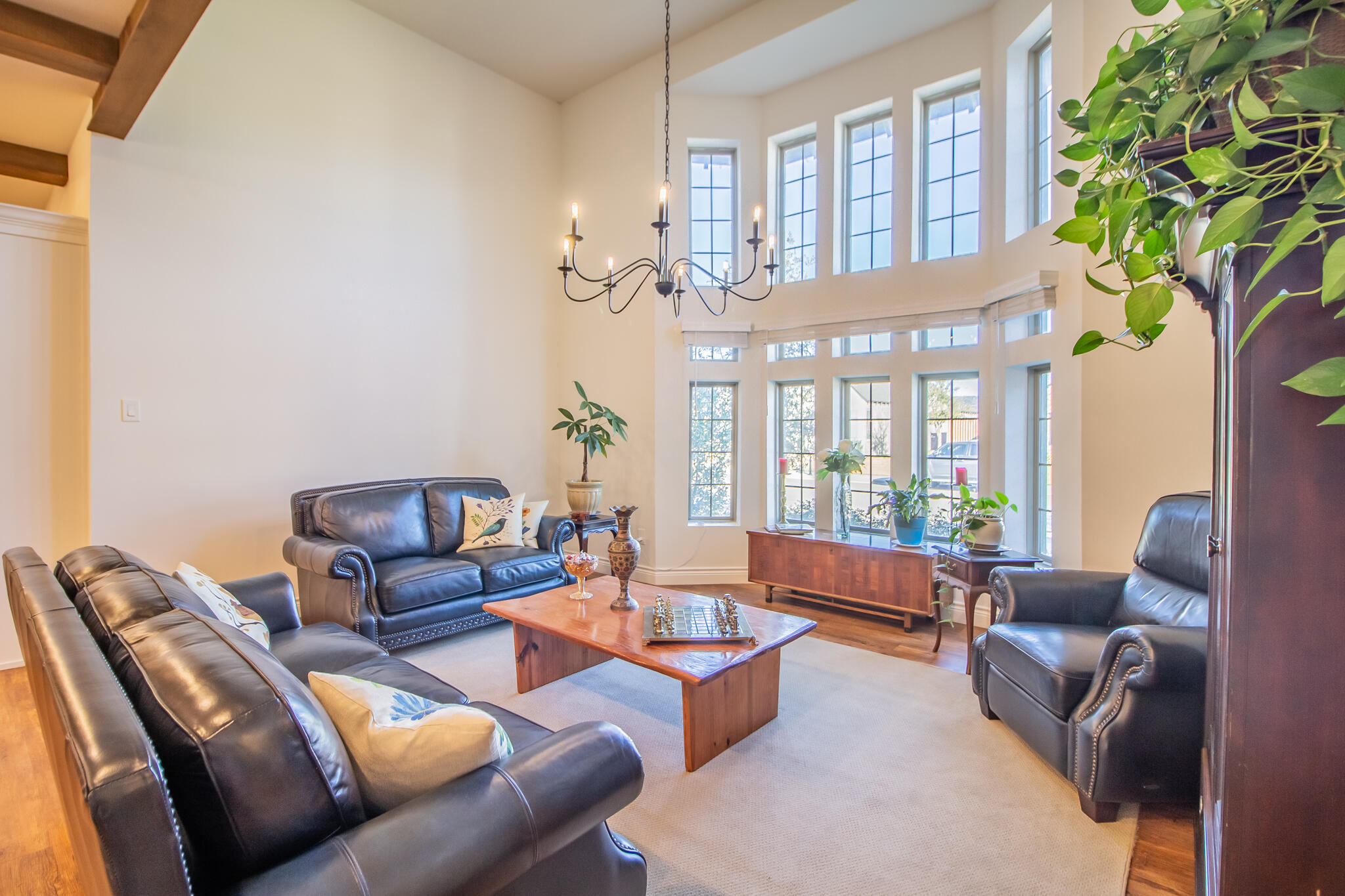 4019 137th Street Lubbock, TX 79423 - Photo 5 of 46 a living room with furniture and a large window