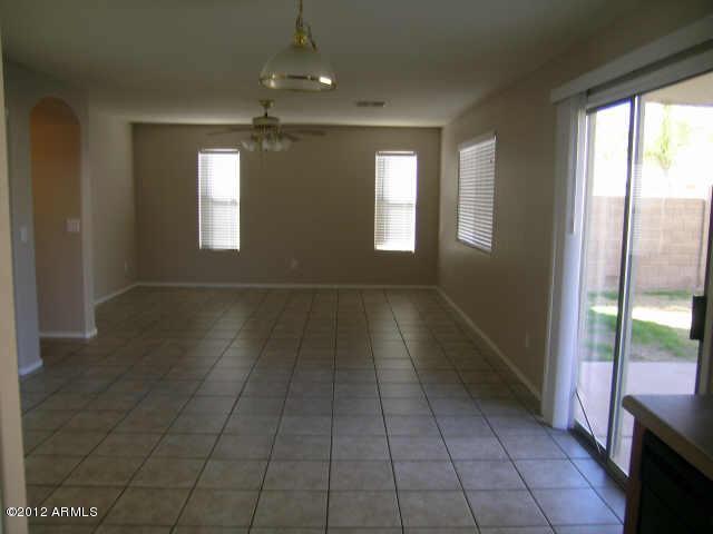 1758 East Del Rio Street Gilbert, AZ 85295 - Photo 3 of 3 living