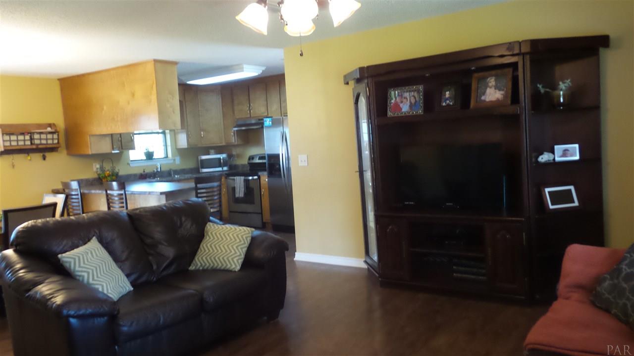 1012 Old Bratt Road Atmore, AL 36502 - Photo 10 of 34