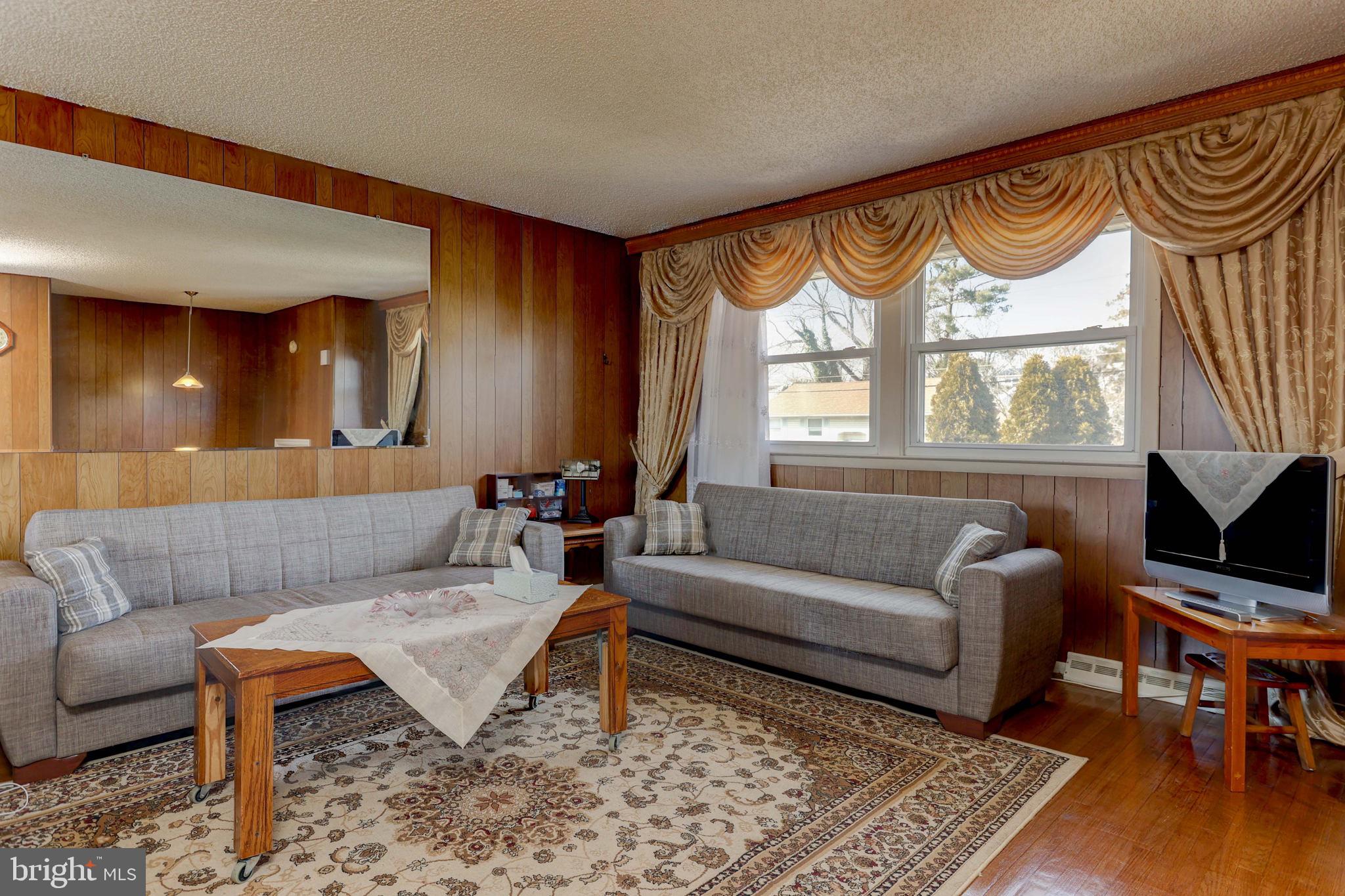 307 Peach Road Bellmawr, NJ 08031 - Photo 14 of 26 Gallery Image 14
