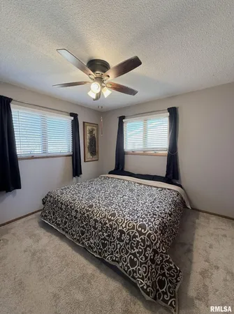 $220,000 | 1538 Oriole Drive, Galesburg, IL 61401