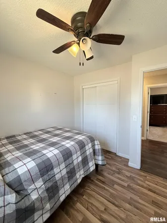 $220,000 | 1538 Oriole Drive, Galesburg, IL 61401