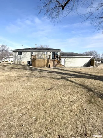 $220,000 | 1538 Oriole Drive, Galesburg, IL 61401