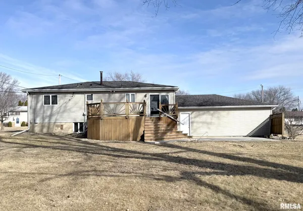 $220,000 | 1538 Oriole Drive, Galesburg, IL 61401