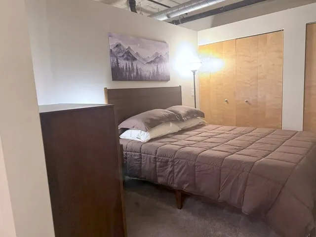 $329,000 | 6 South Laflin Street, Unit 920, Chicago, IL 60607