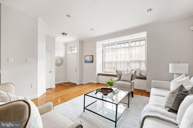 $919,000 | 4646 Lambert Drive, Alexandria, VA 22311