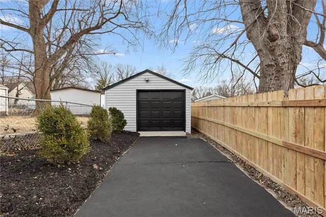$149,900 | 30 Grether Avenue, St. Louis, MO 63135