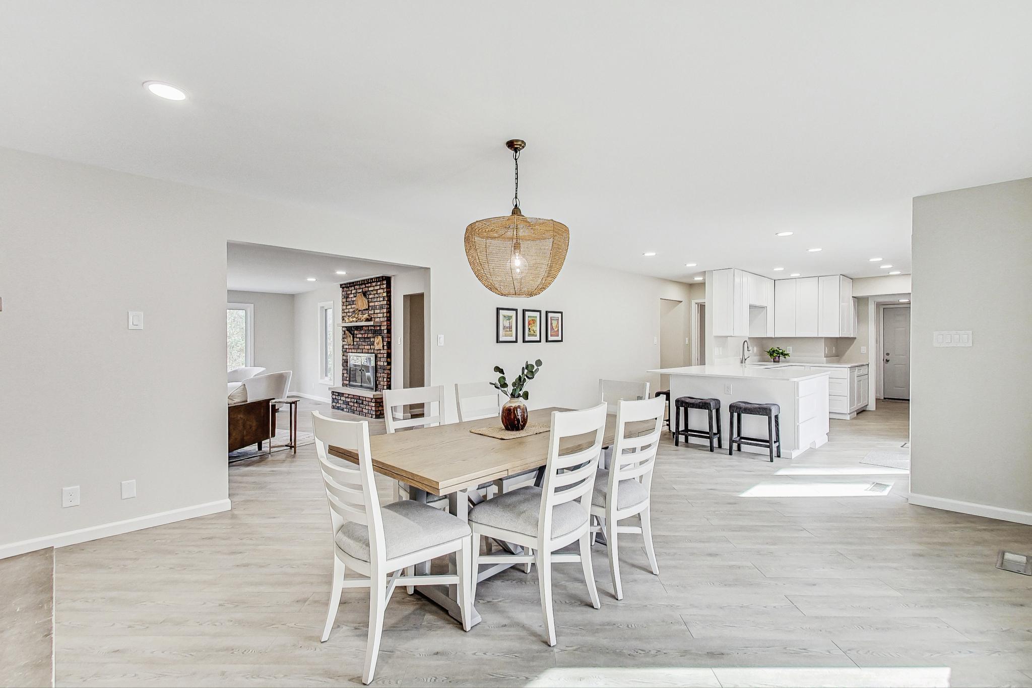 22 Chrismar Road Ogden Dunes, IN 46368 - Photo 7 of 26 a dining room with furniture and window