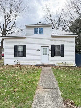 $125,000 | 1018 East 8th Street, Veedersburg, IN 47987