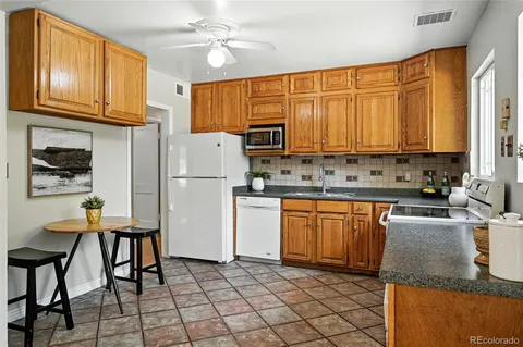 $400,000 | 1060 Ursula Street, Aurora, CO 80011