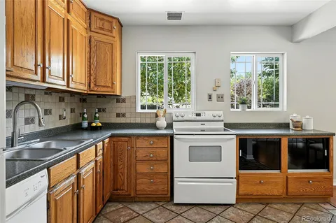 $400,000 | 1060 Ursula Street, Aurora, CO 80011