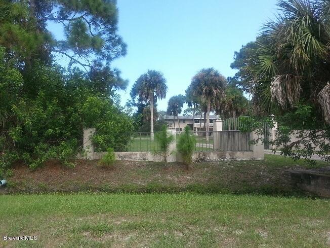 2691 Harlock Road Melbourne, FL 32934 - Photo 1 of 10 Front of Property