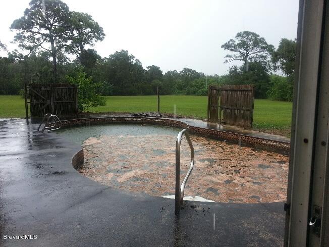 2691 Harlock Road Melbourne, FL 32934 - Photo 8 of 10 Pool