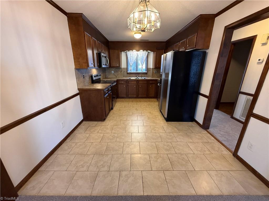 1906 Winding Ridge Road Winston-Salem, NC 27127 - Photo 6 of 18