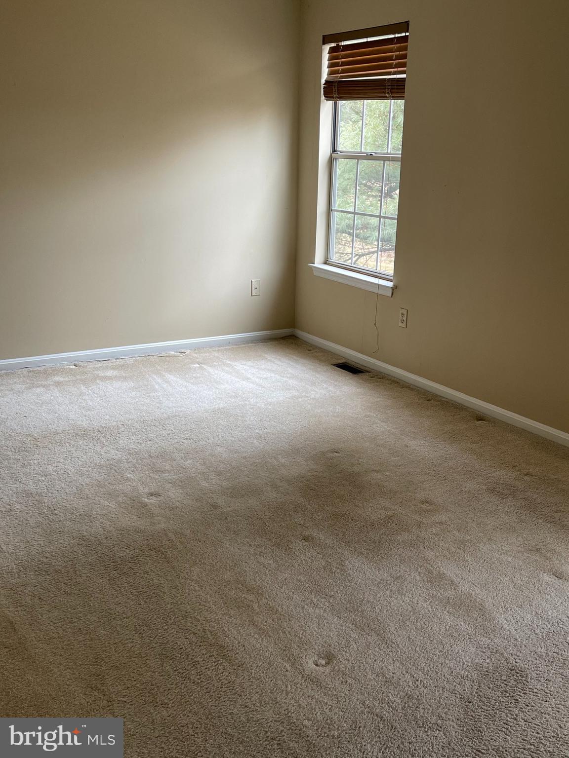 8733 Ruppert Court Ellicott City, MD 21043 - Photo 15 of 22 Master bedroom