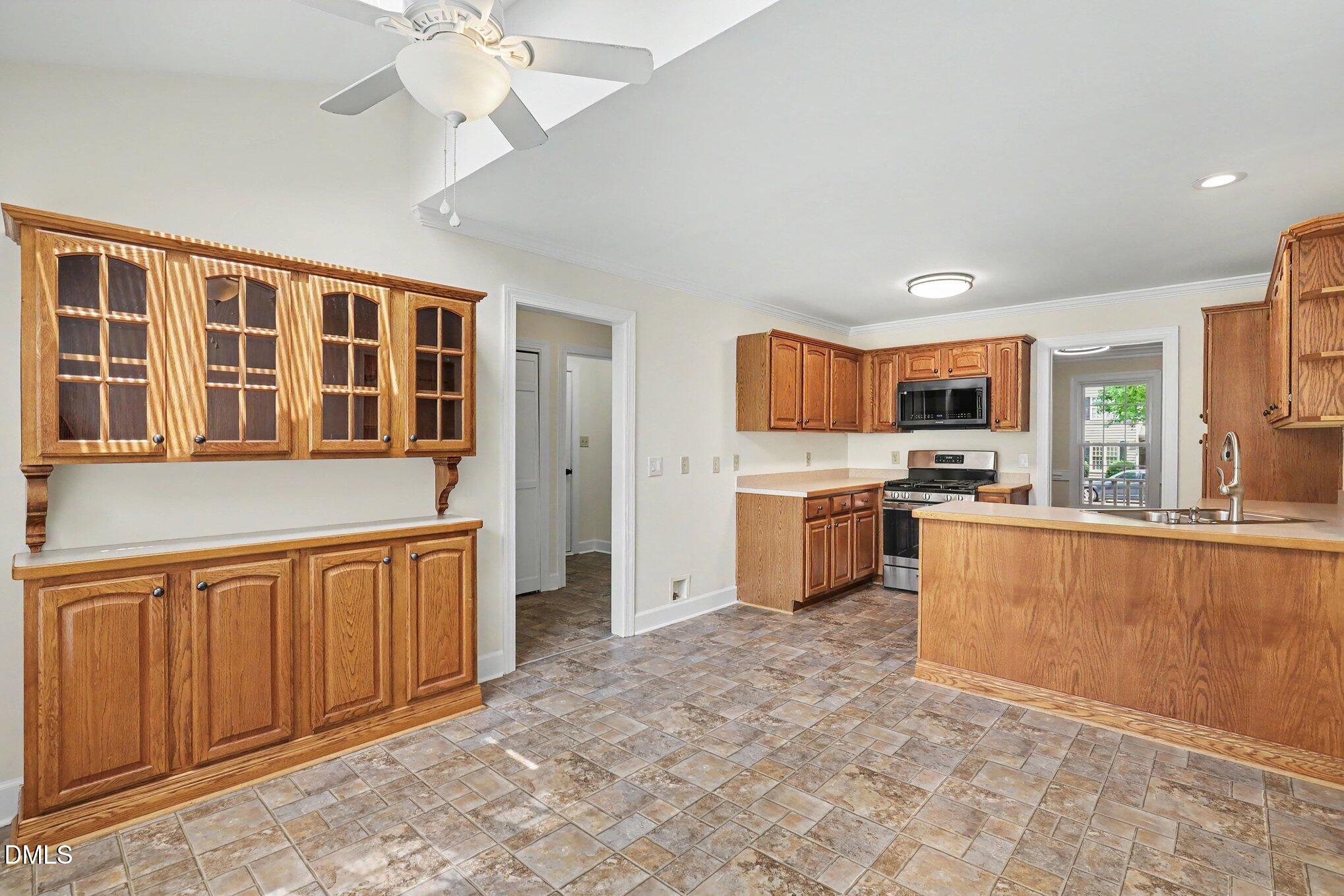 1704 Carrington Drive Raleigh, NC 27615 - Photo 11 of 29 012_file_8449