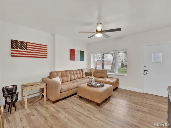 $220,000 | 5516 Botanical Avenue, St. Louis, MO 63110