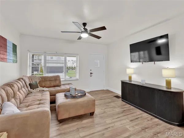 $220,000 | 5516 Botanical Avenue, St. Louis, MO 63110