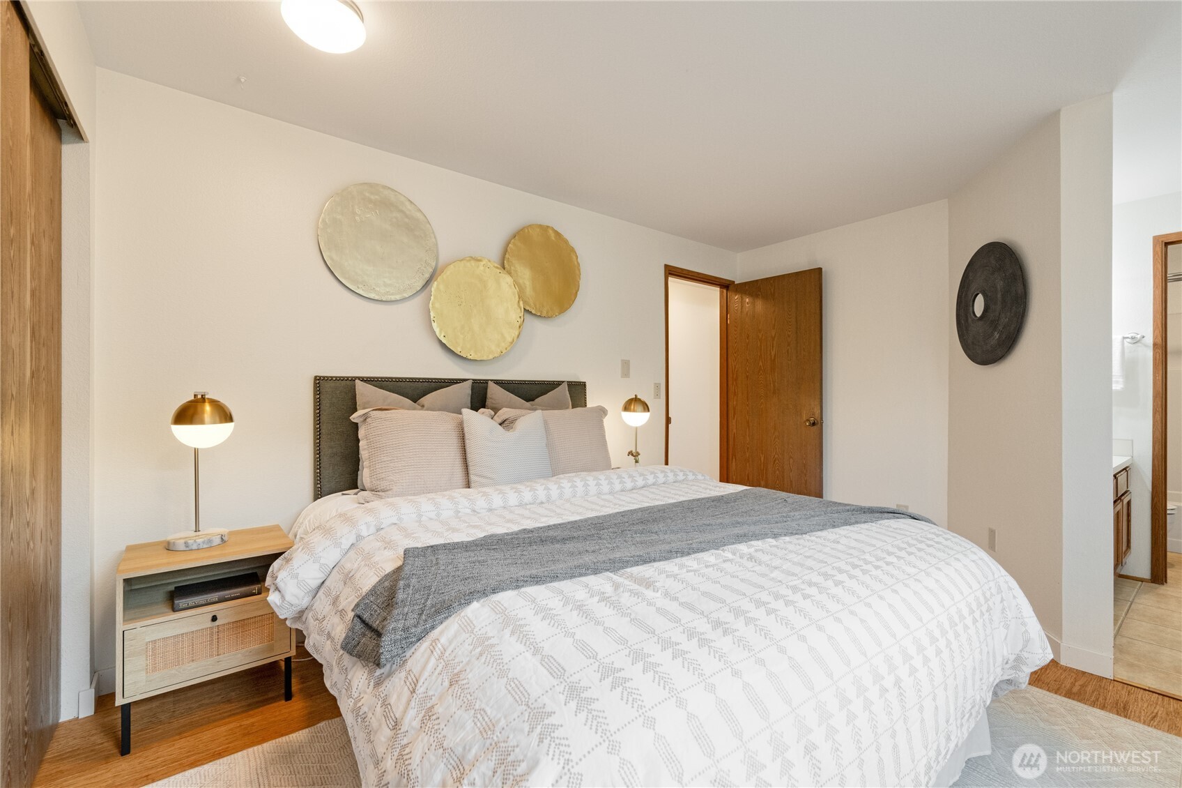 7317 30th Avenue Southwest Seattle, WA 98126 - Photo 11 of 25