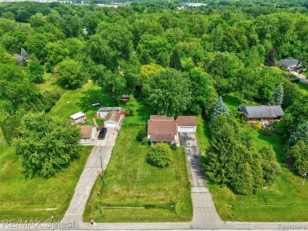 7173 Porter Road Grand Blanc, MI 48439 - Photo 7 of 35
