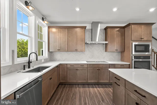 $749,712 | 1011 Captain Richards Court, Marshall, VA 20115