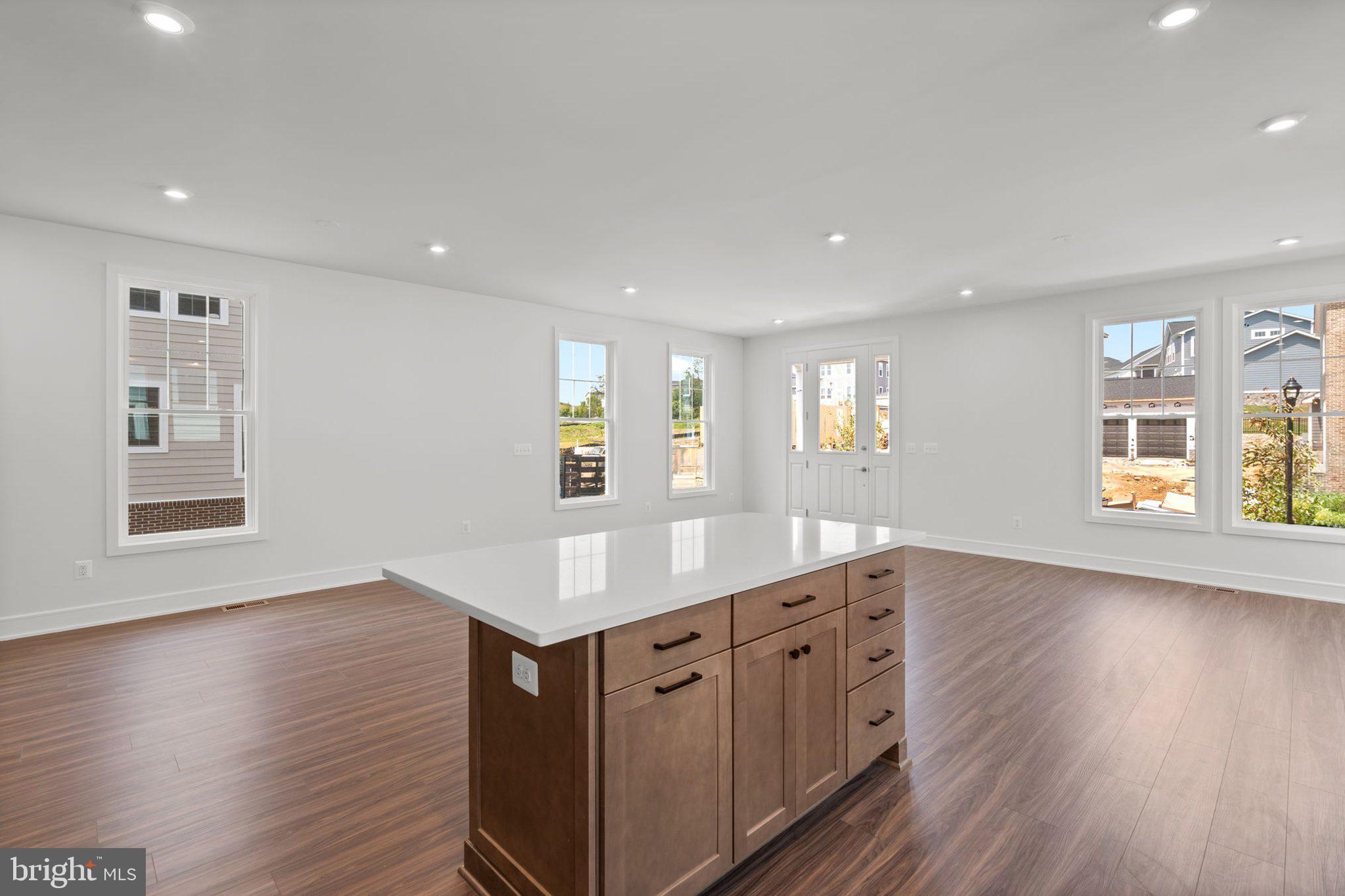 1011 Captain Richards Court Marshall, VA 20115 - Photo 12 of 34