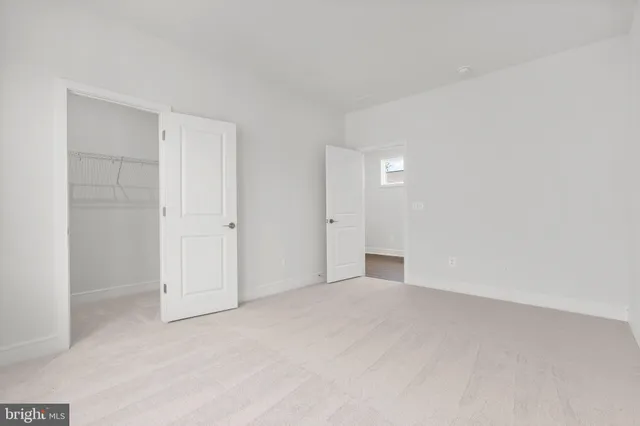 $749,712 | 1011 Captain Richards Court, Marshall, VA 20115