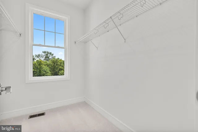 $749,712 | 1011 Captain Richards Court, Marshall, VA 20115