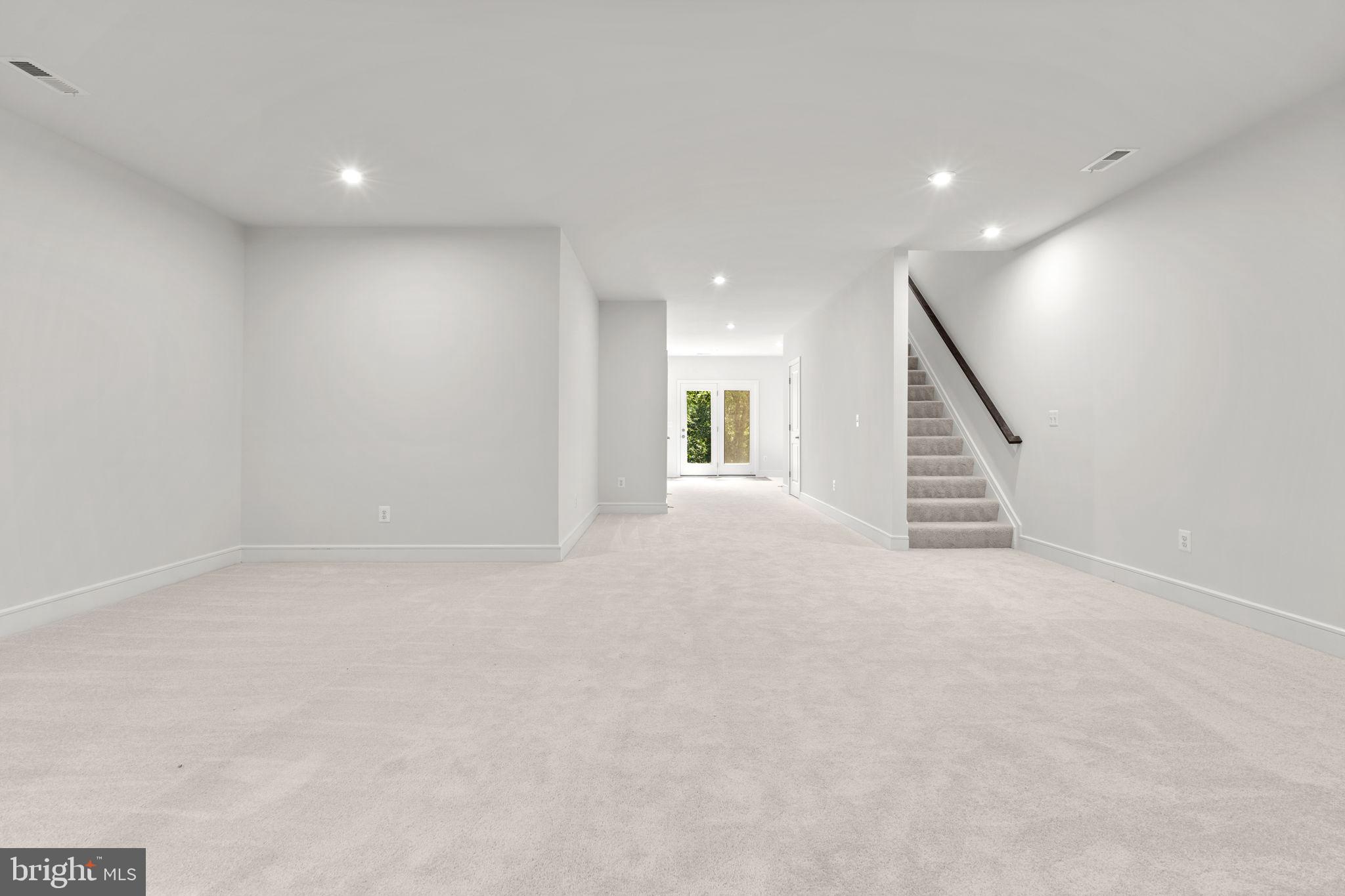 1011 Captain Richards Court Marshall, VA 20115 - Photo 30 of 34