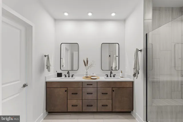 $749,712 | 1011 Captain Richards Court, Marshall, VA 20115