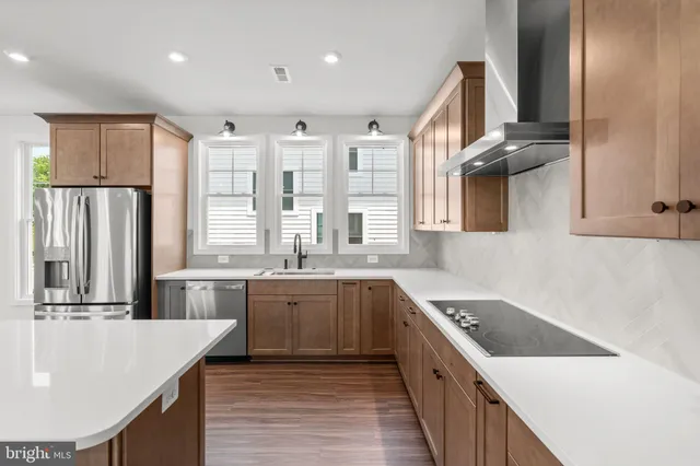 $749,712 | 1011 Captain Richards Court, Marshall, VA 20115