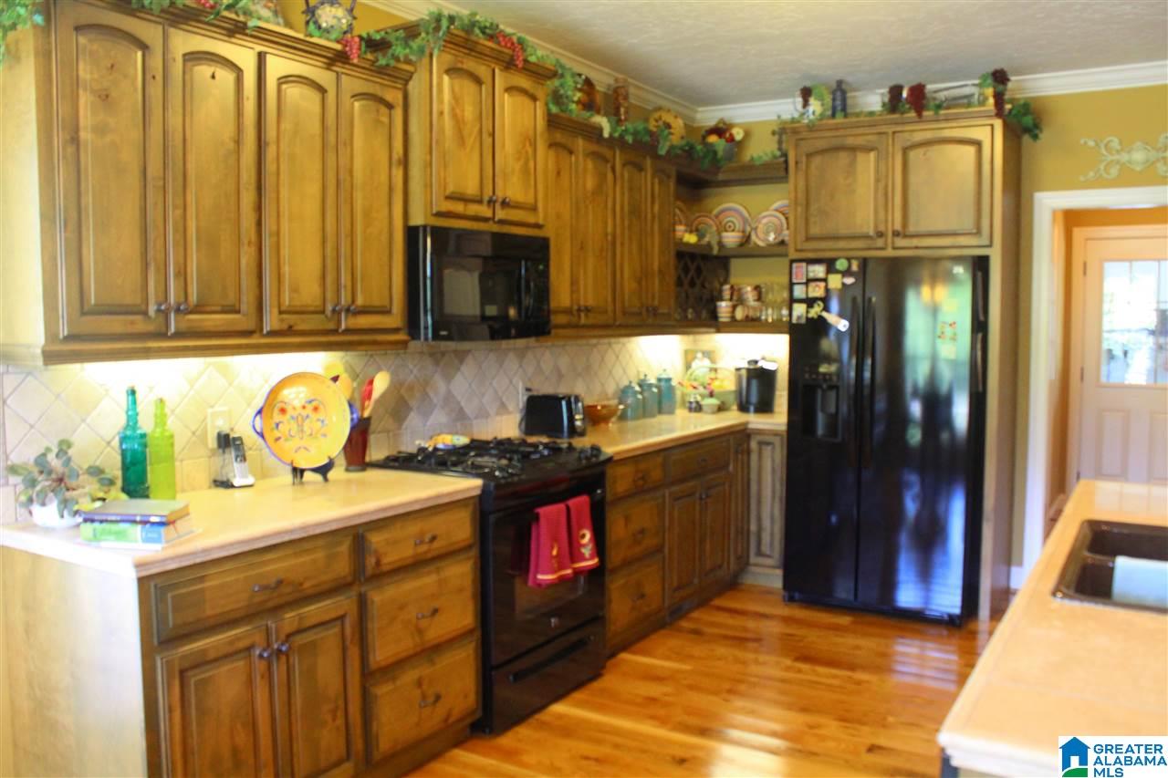 104 Jacksons Way Jacksonville, AL 36265 - Photo 13 of 30
