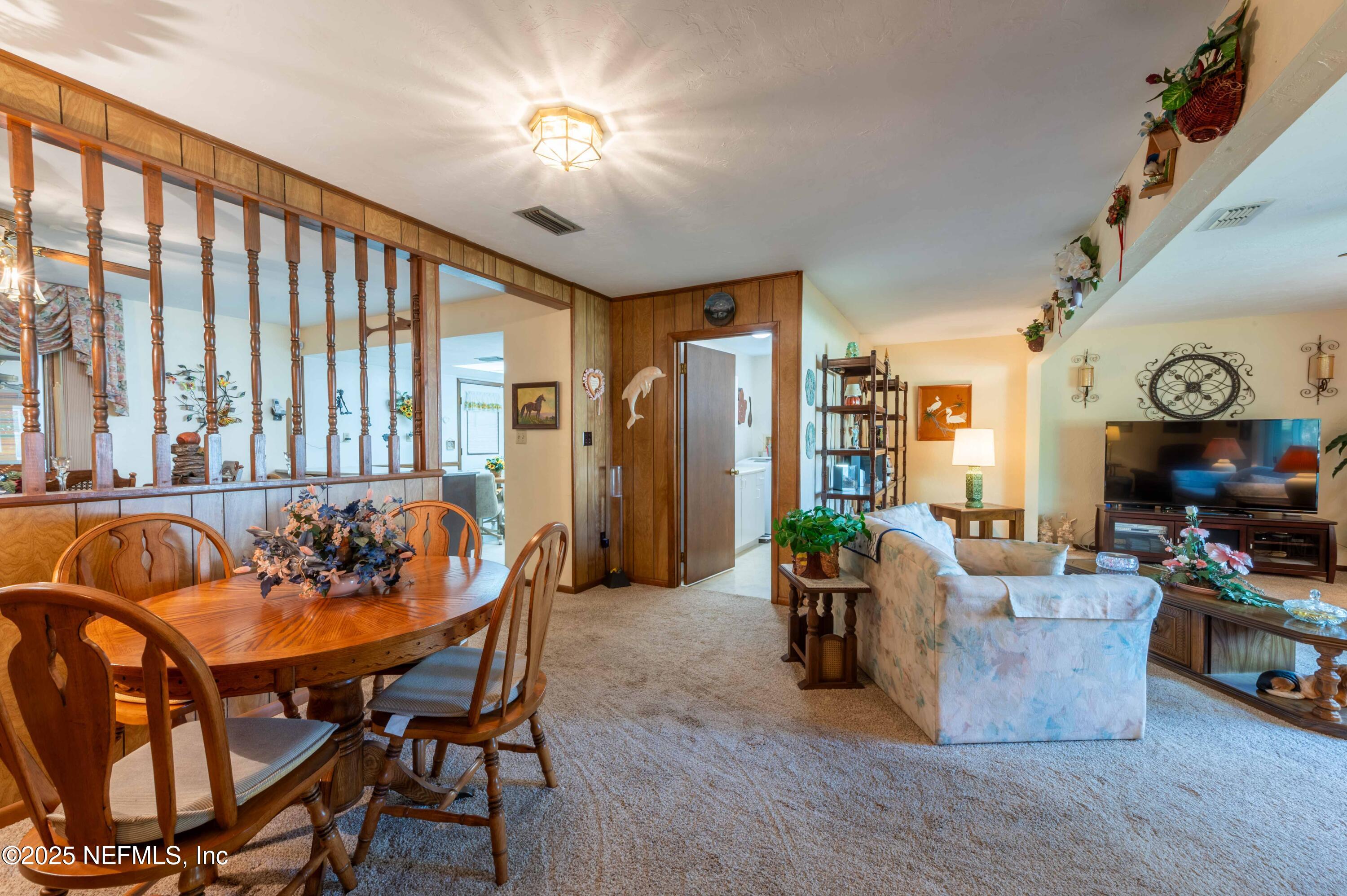 878 Champion Way Jacksonville, FL 32221 - Photo 32 of 36 2025_09_27 878 Champion Way-94-living ro