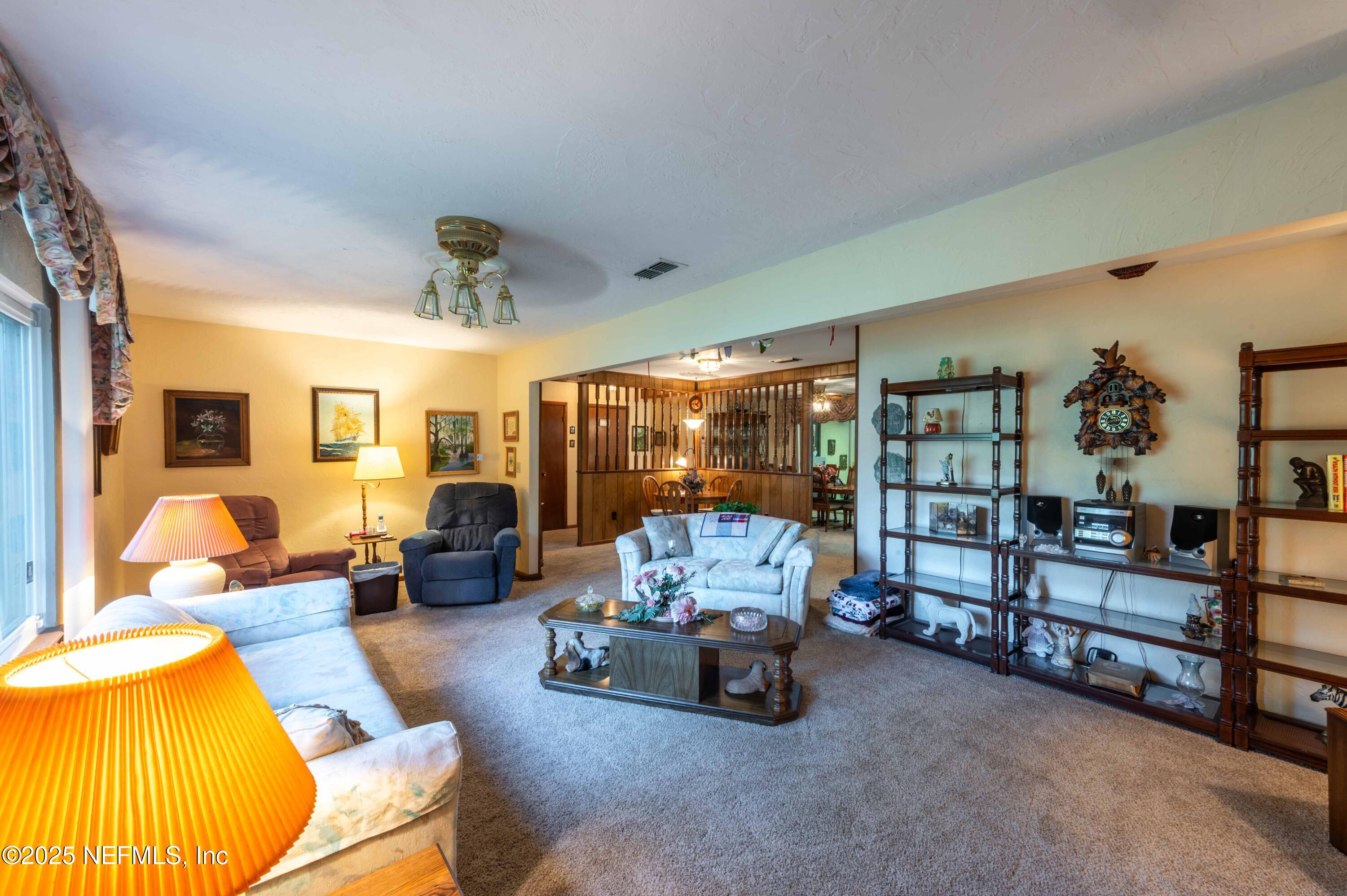 878 Champion Way Jacksonville, FL 32221 - Photo 34 of 36 2025_09_27 878 Champion Way-100-living r