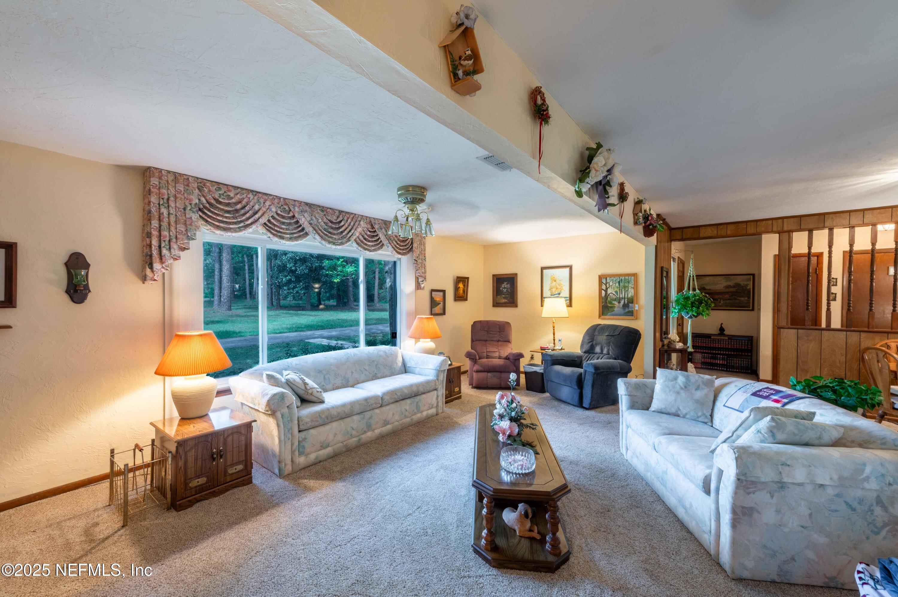 878 Champion Way Jacksonville, FL 32221 - Photo 35 of 36 2025_09_27 878 Champion Way-103-living r