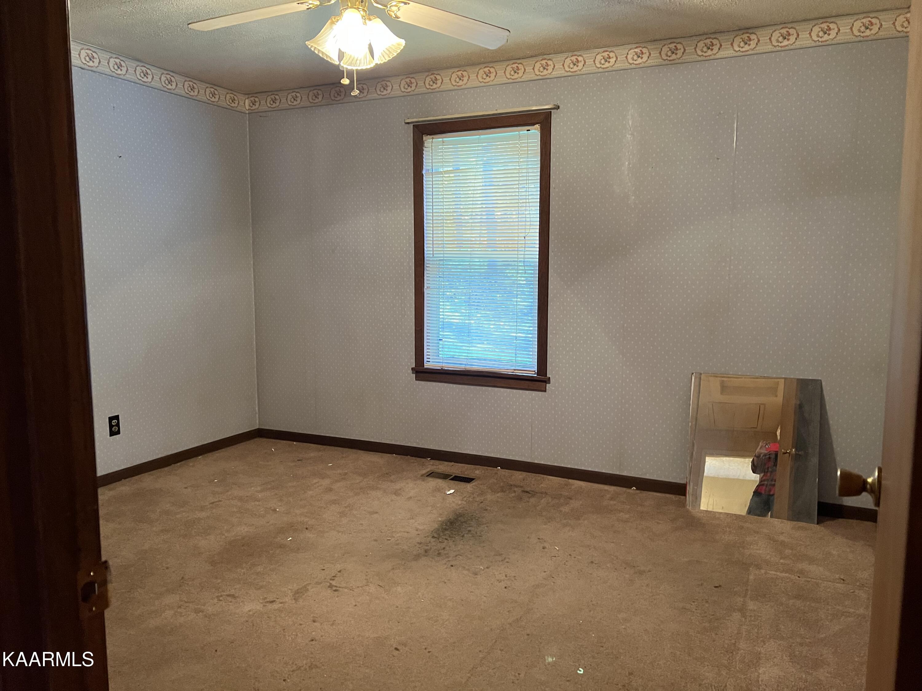6321 Lacy Road Knoxville, TN 37912 - Photo 22 of 24 IMG_5684